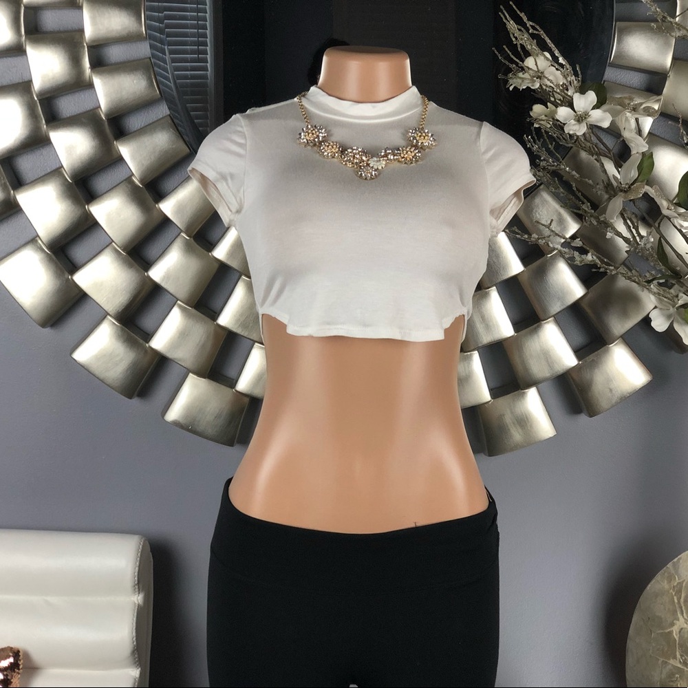 Fashion Nova Off White Short Crop Top Tee - Picture 6 of 7